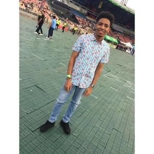 Meet your Posher, Justin